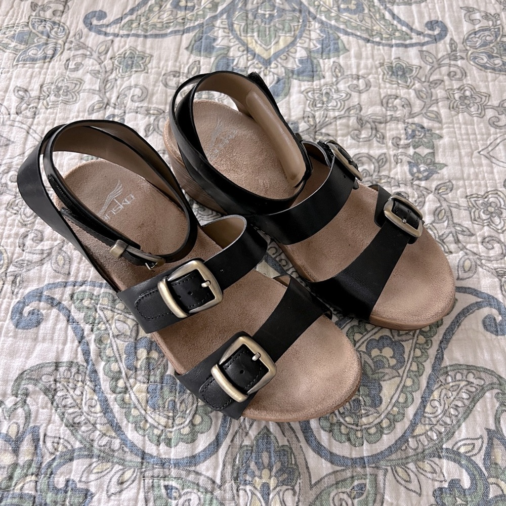 Dansko Lou strappy wedge sandals size 36 (US 6) in black.